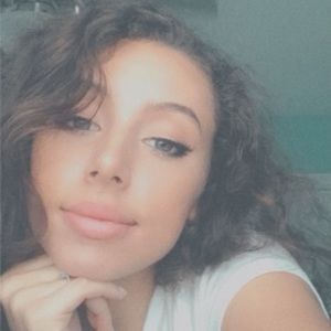 Meet your Posher, Arriana